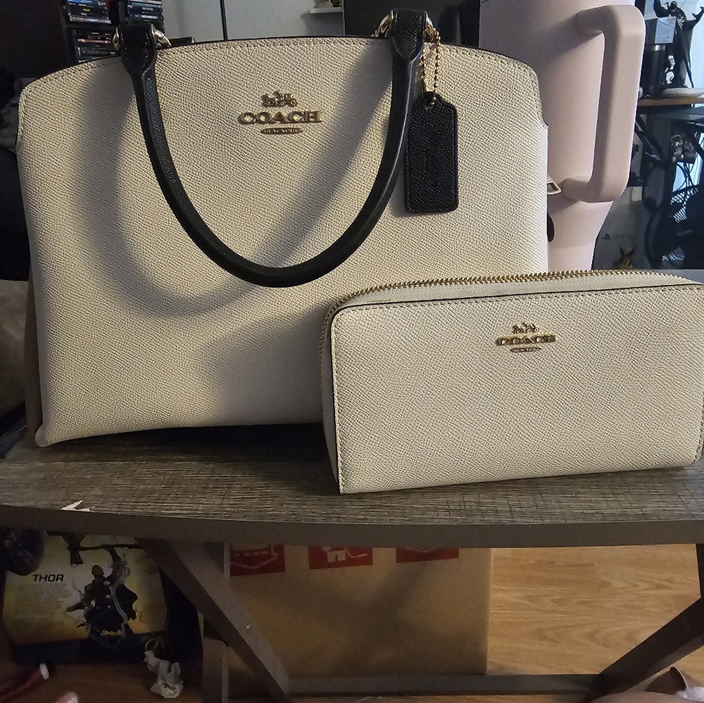 White Coach Purse & wallet